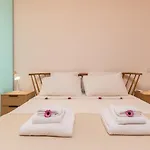 Casa *